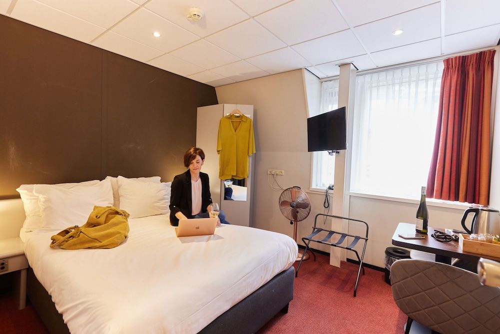 De Zon Hotel & Restaurant by Flow 3