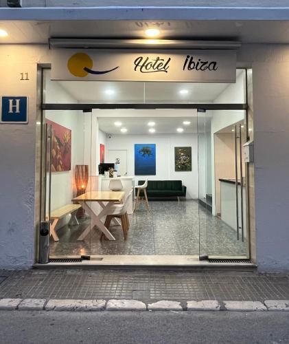 Hotel Ibiza 1 estrellas en Sitges