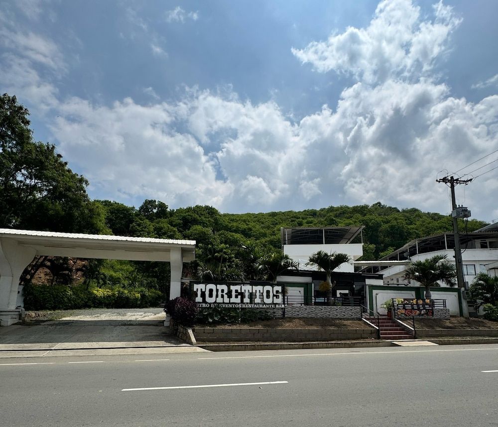 Torettos -1 estrelas em Yumbo