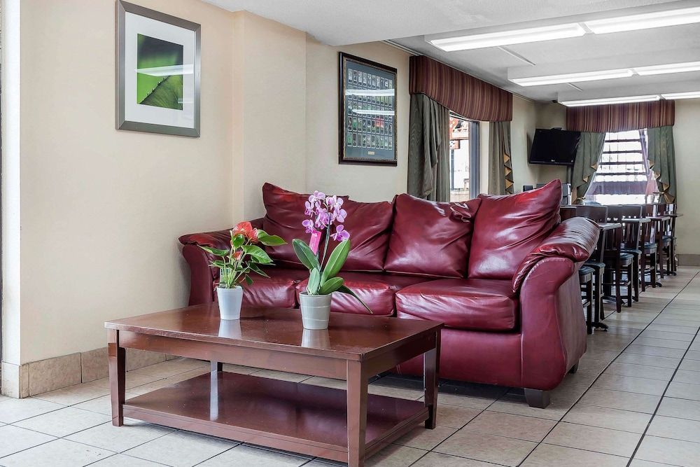 Rodeway Inn Augusta South 2