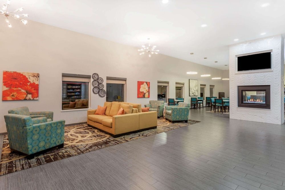 La Quinta Inn & Suites Rockford 2