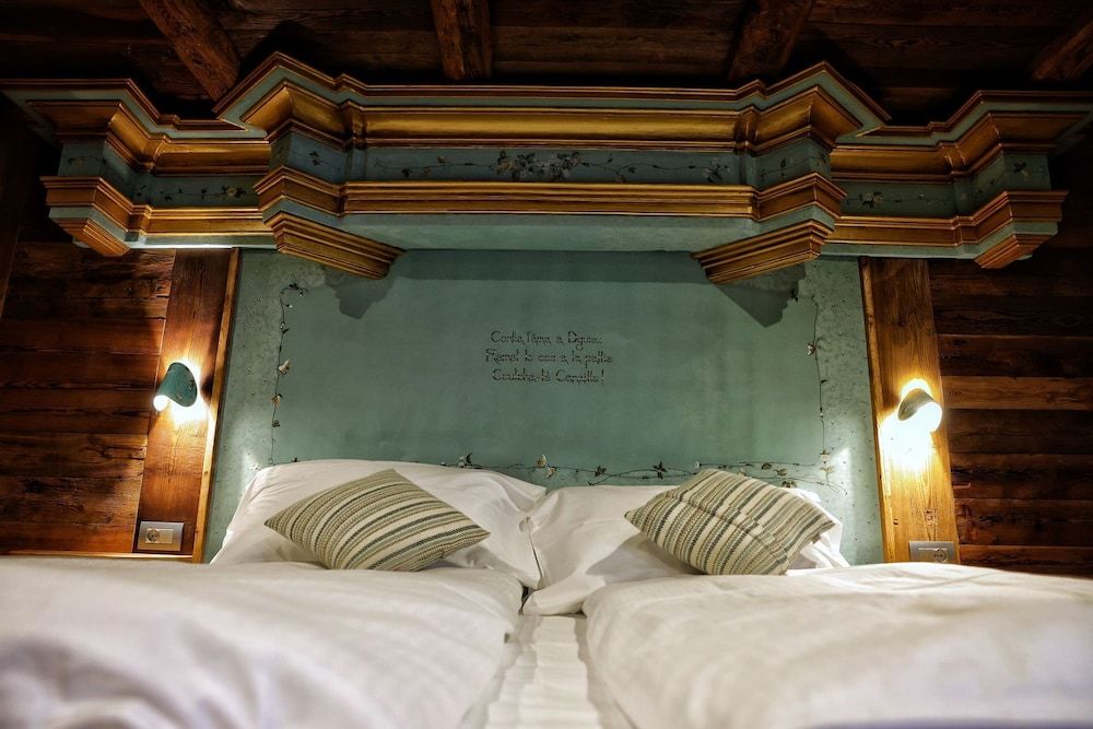 CafÔøΩ Quinson Relais De Charme 3