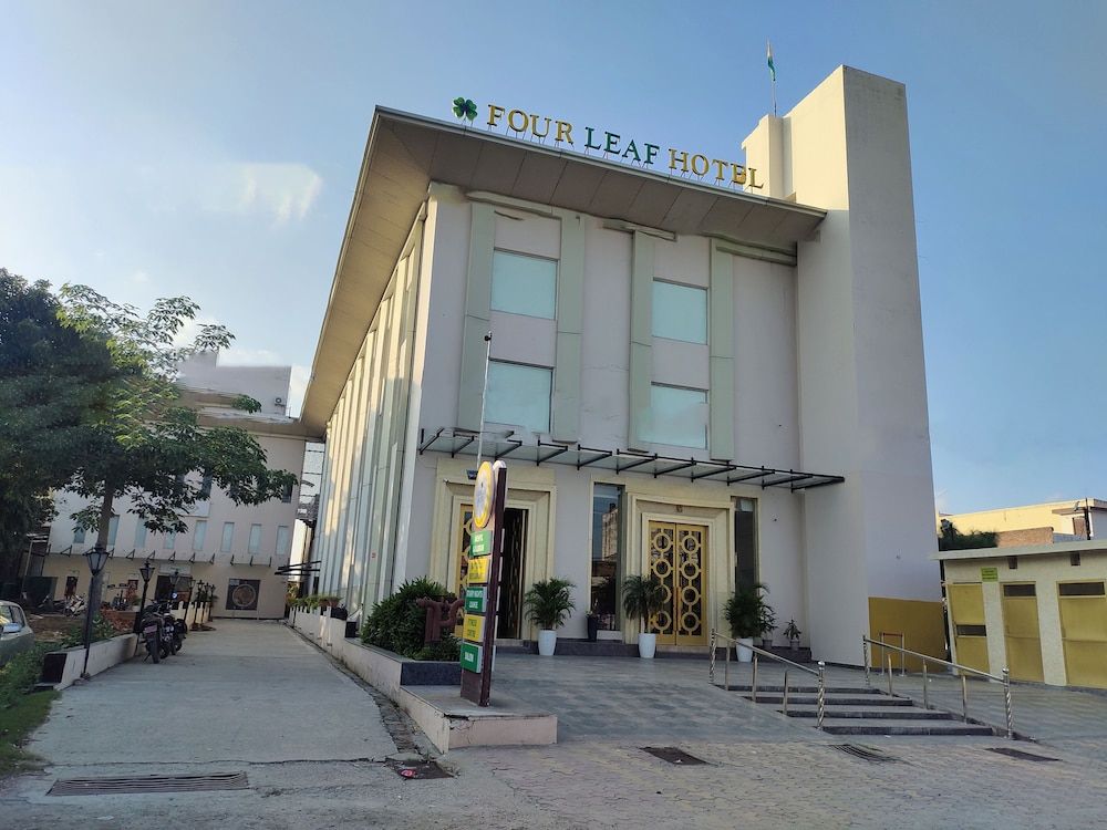 Four Leaf Hotel, Budaun -1 estrelas em Budaun
