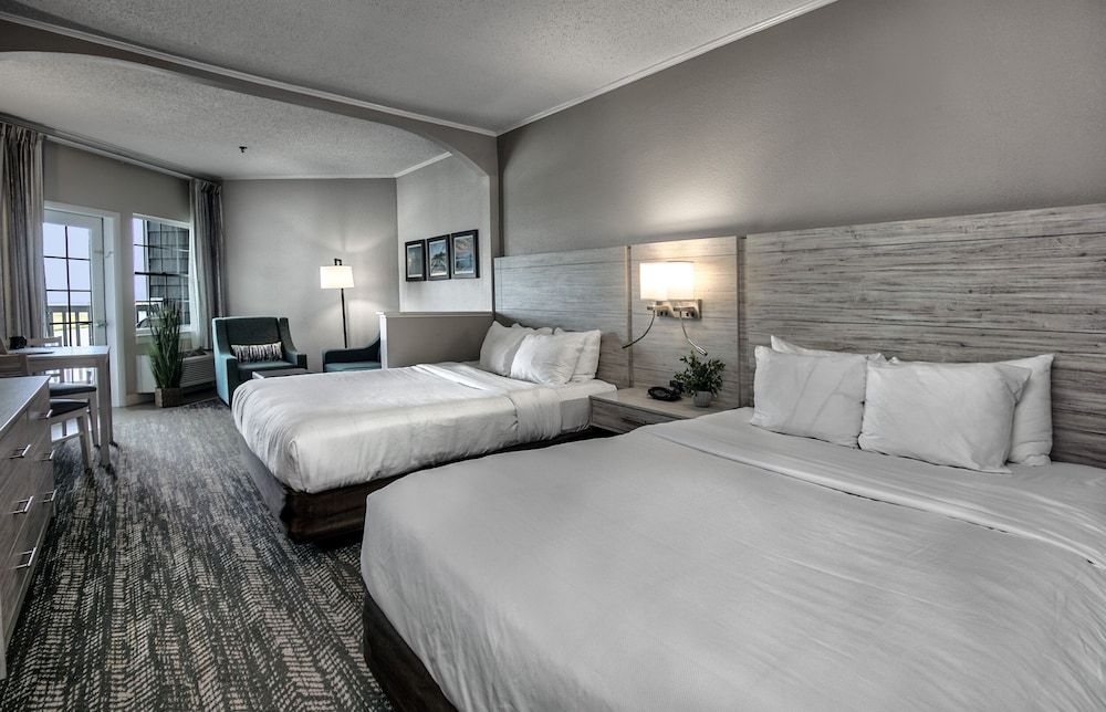 Comfort Suites Chincoteague Island Bayfront Resort 2