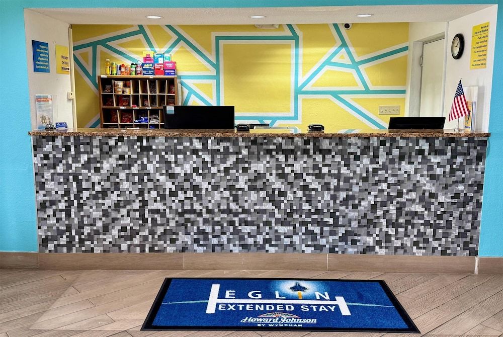 Eglin Extended Stay Hotel, a Howard Johnson by Wyndham 2
