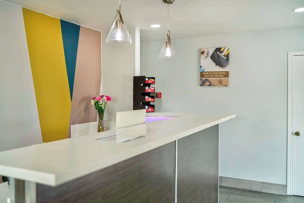 Studio 6 Suites Albany, OR 3