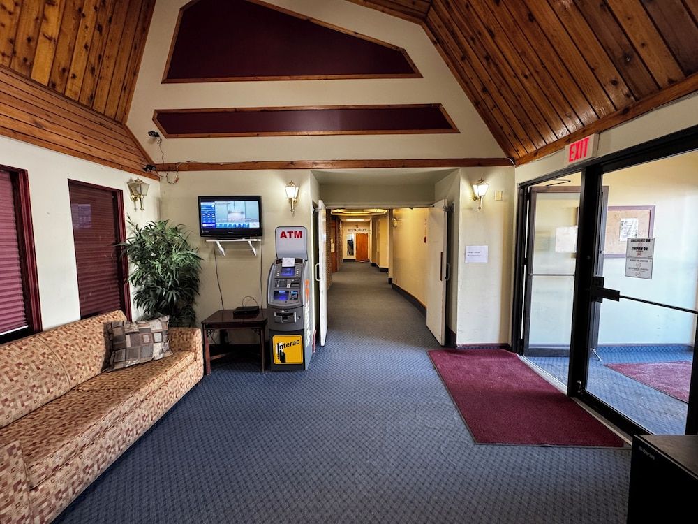 Zero-100 Motor Inn 3