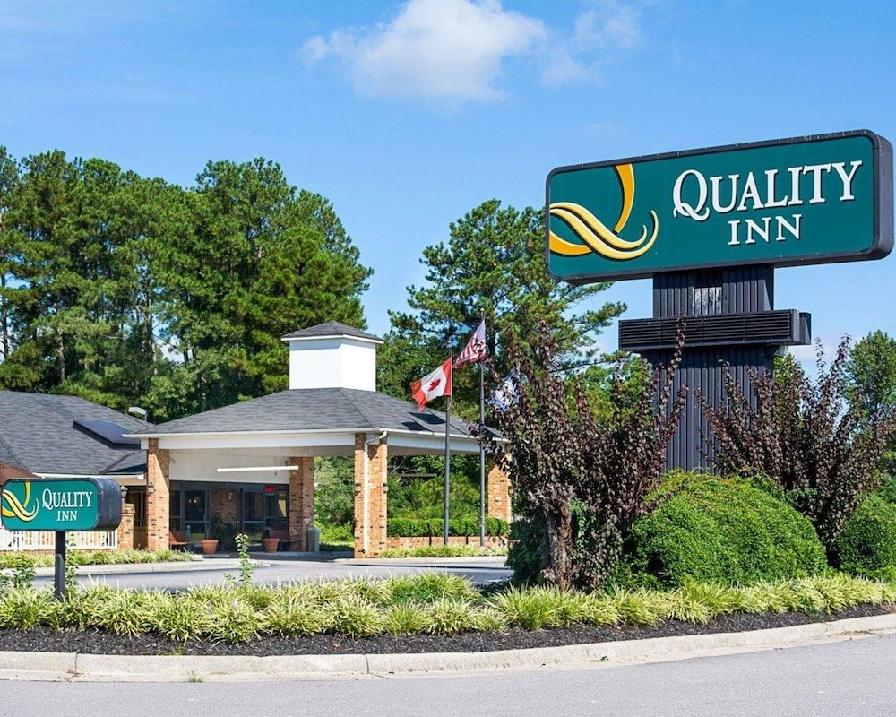 Quality Inn Petersburg 2 estrelas em Southern Estates
