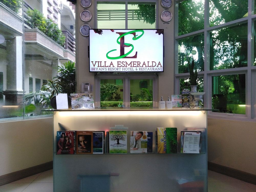 Villa Esmeralda Bryan's Resort Hotel and Restaurant 2