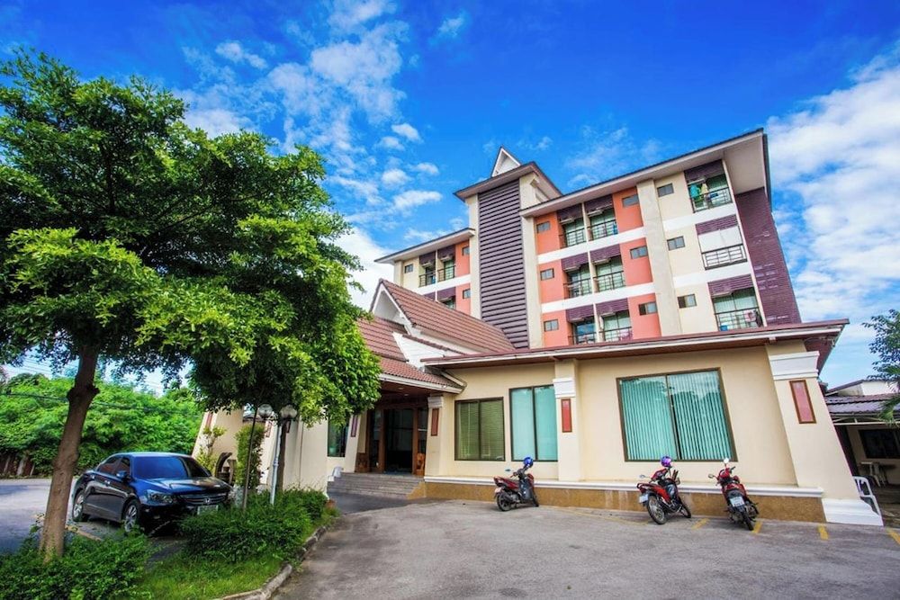 Good View Residence 2 estrellas en Lampang