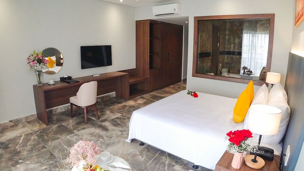 Phu Thang Grand Hotel 3