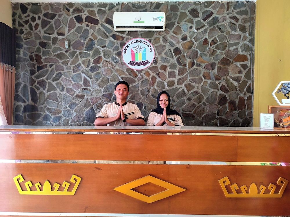 Esemka Hotel and Convention Kotabumi 2