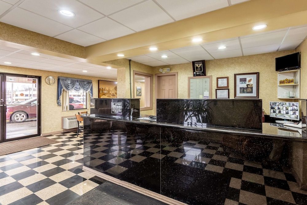 Econo Lodge Morgantown 2