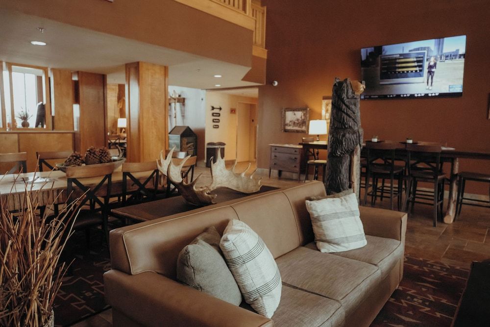 Wildwood Lodge Pewaukee 3