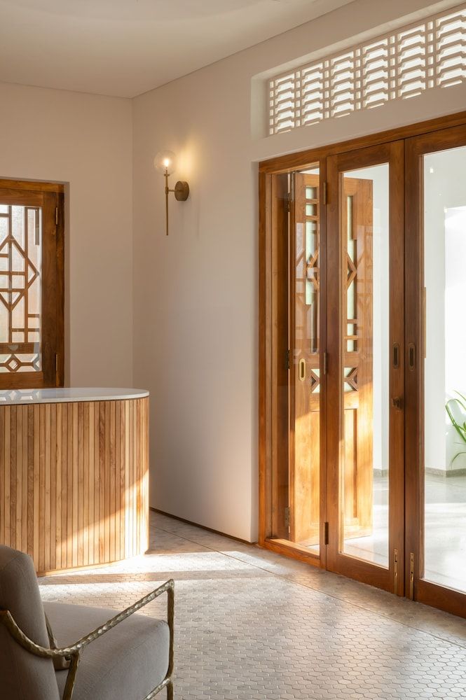 The Charleston Galle 2