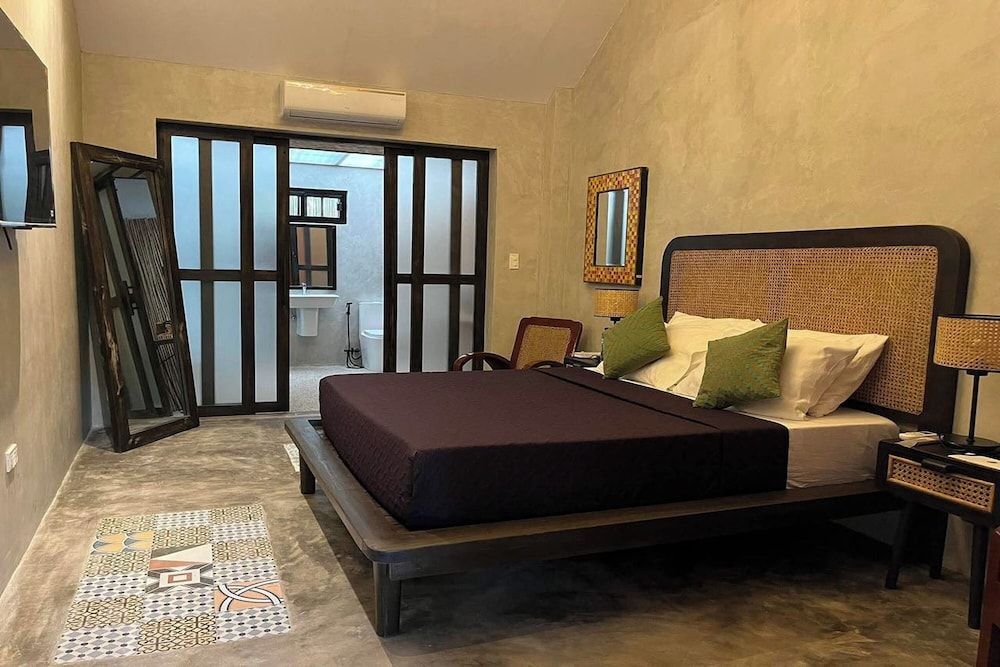 Balai Balatong -1 stelle a Raraburan