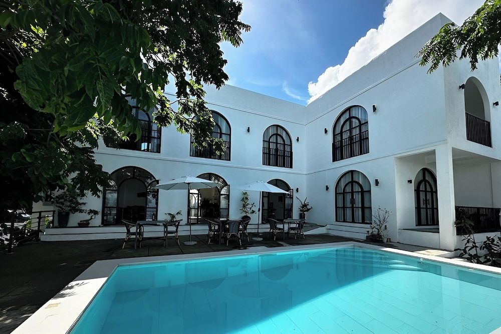 Uli Cliffhouse -1 stelle a Uli