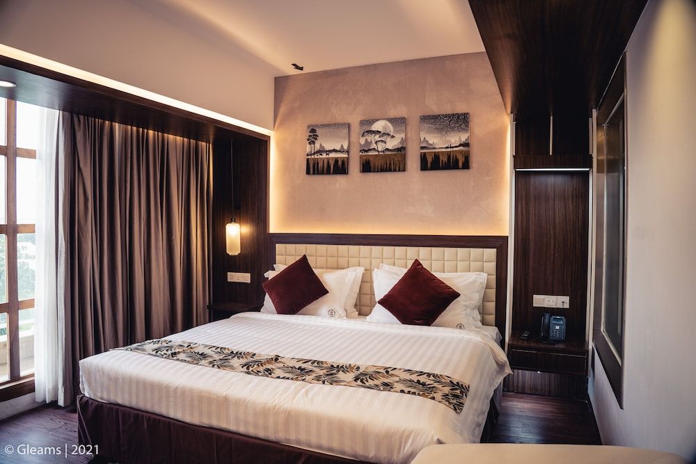 Grand River View Hotel 3