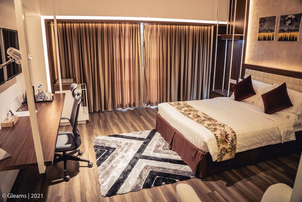 Grand River View Hotel 2