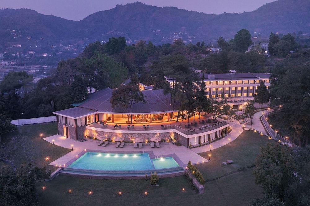 Naukuchia House, Naukuchiatal - IHCL SeleQtions 5 estrellas en Bhīm Tāl