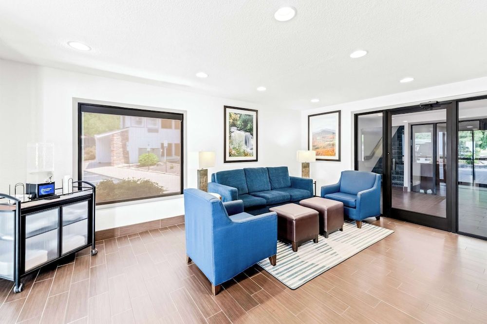 Comfort Inn Great Smokies 2