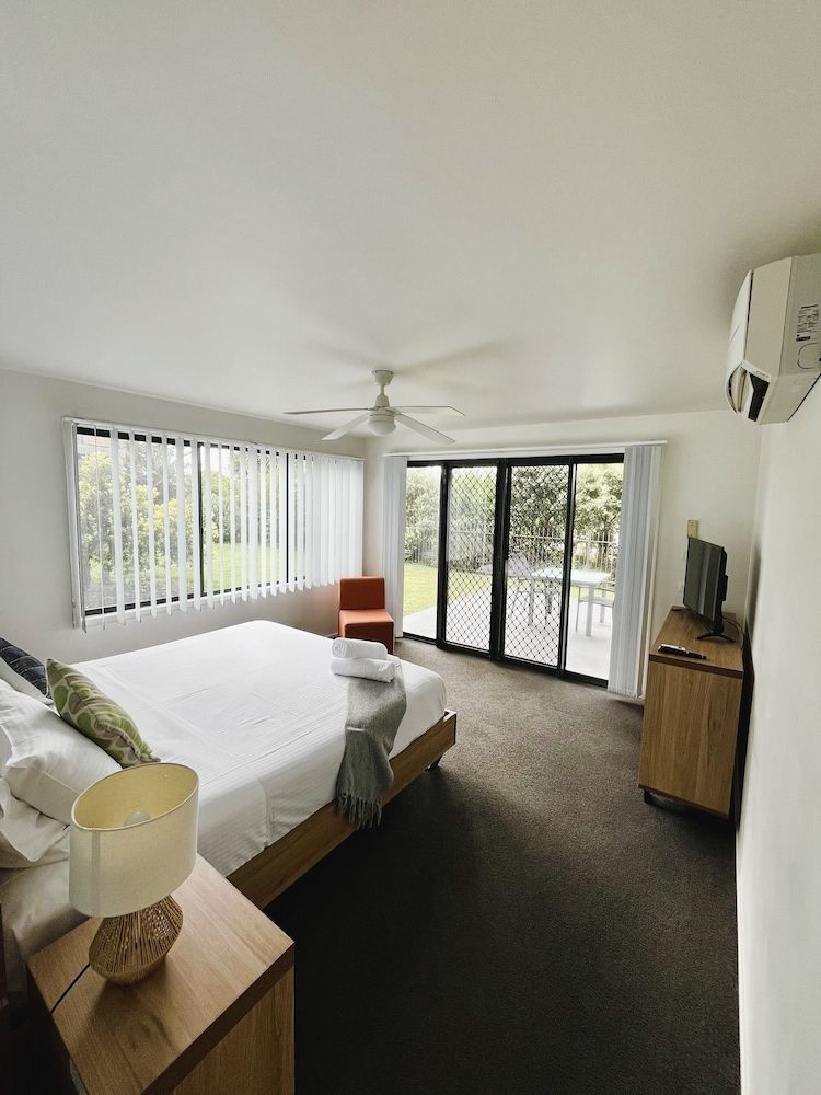 Serenity Diamond Beach 3