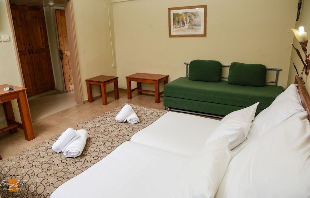 Jacob Ohalo Kinneret 3