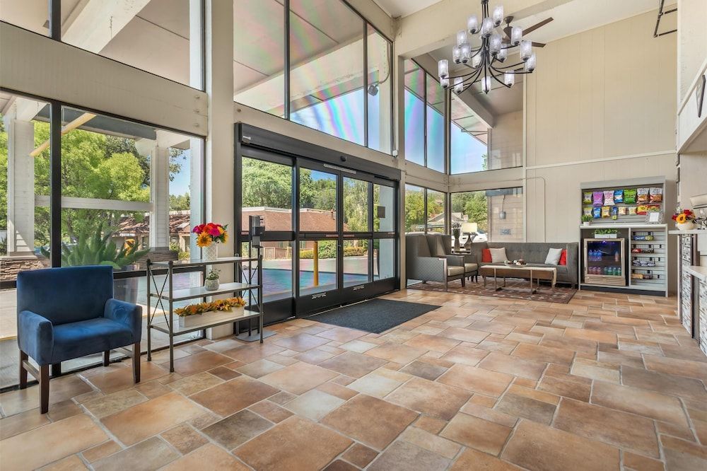 Best Western Plus Sonora Oaks Hotel & Conference Center 2