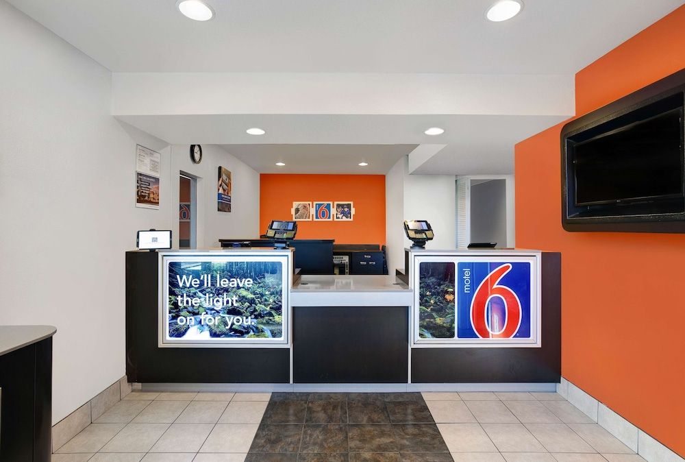 Motel 6 Troutdale, OR - Portland East 2