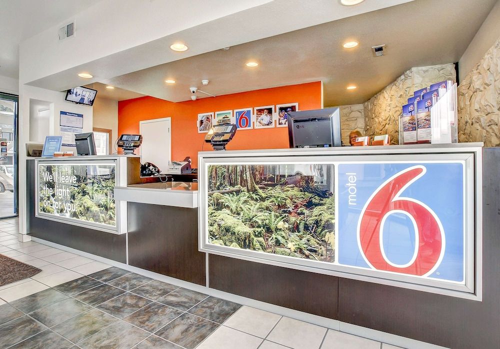 Motel 6 Coos Bay, OR 2