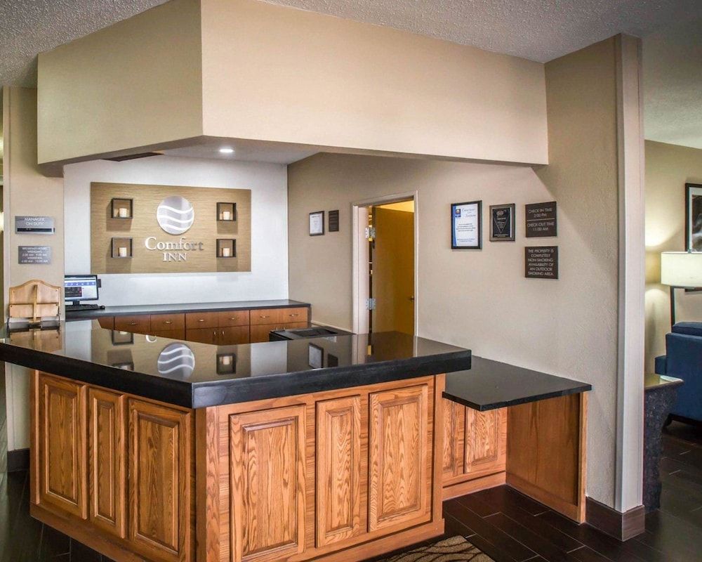 Comfort Inn Morris I-80 3