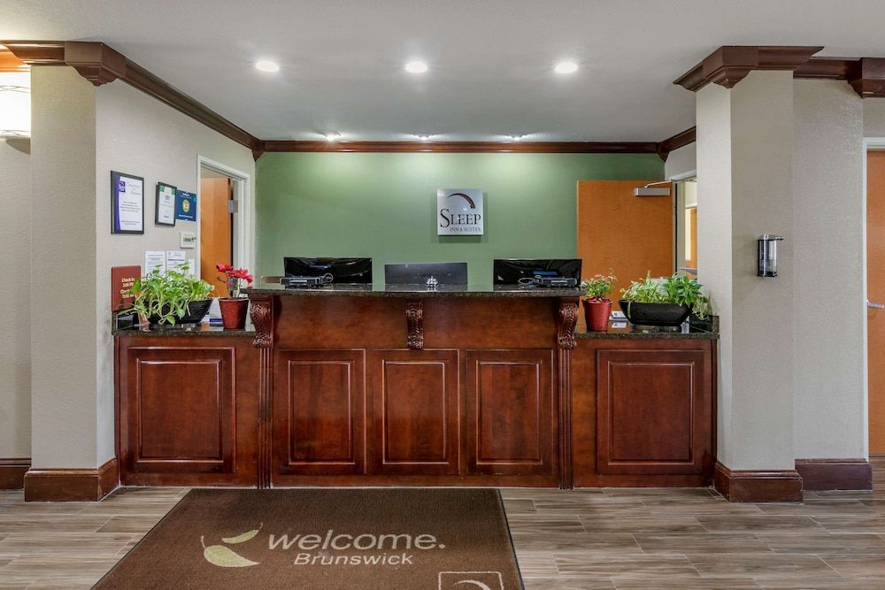 Sleep Inn & Suites Brunswick North 2