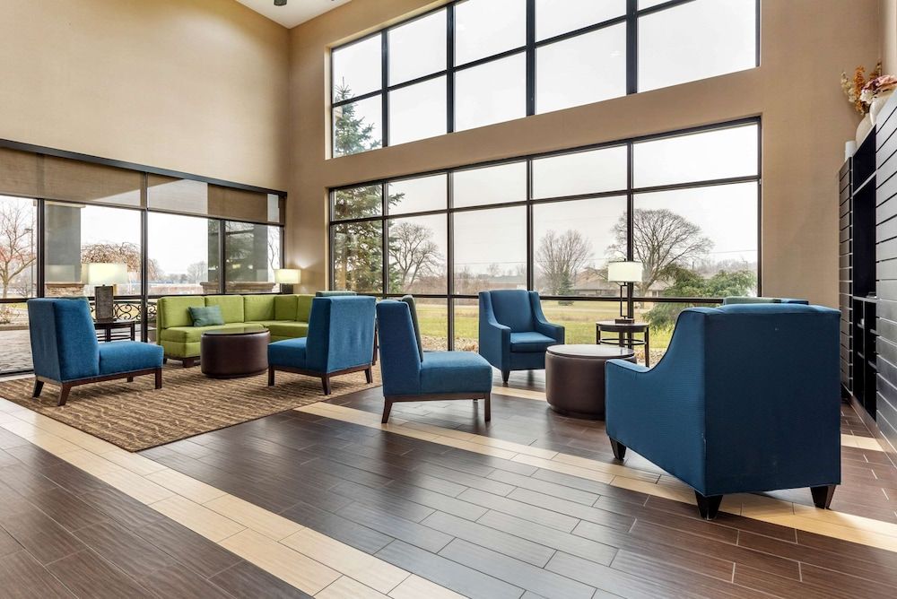 Comfort Suites Elkhart Area 3