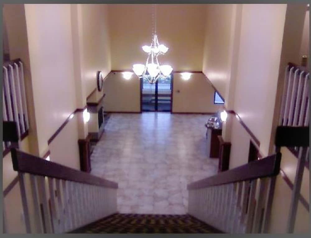 Baymont by Wyndham Greenfield 2