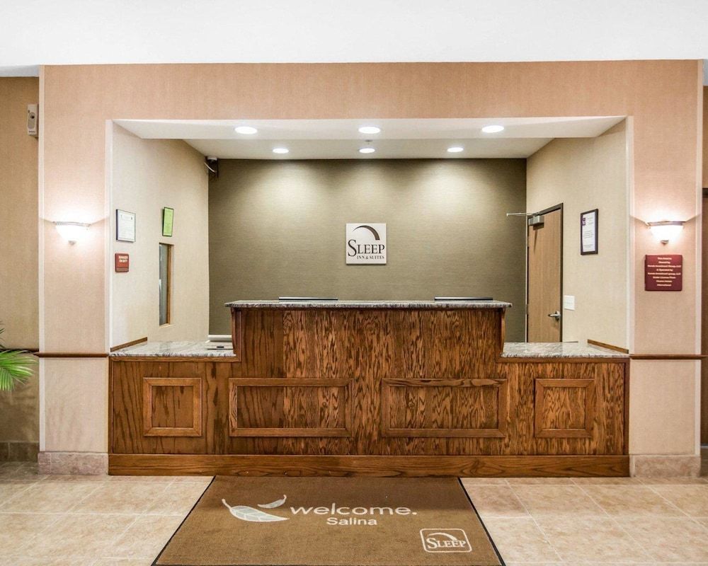 Rodeway Inn & Suites Salina South 2