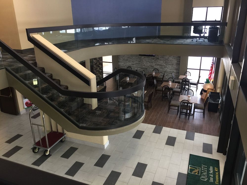 Quality Inn & Suites Florence - Cincinnati South 2