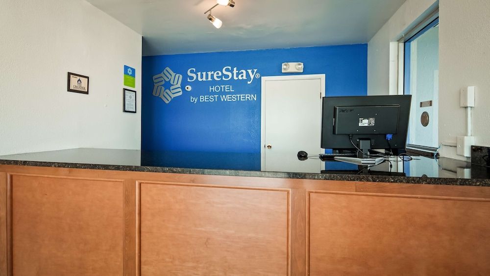 SureStay Hotel by Best Western Findlay 2