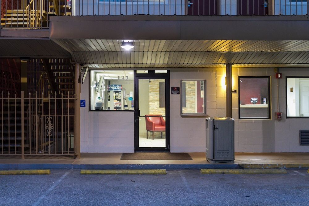 Red Roof Inn York Downtown 2