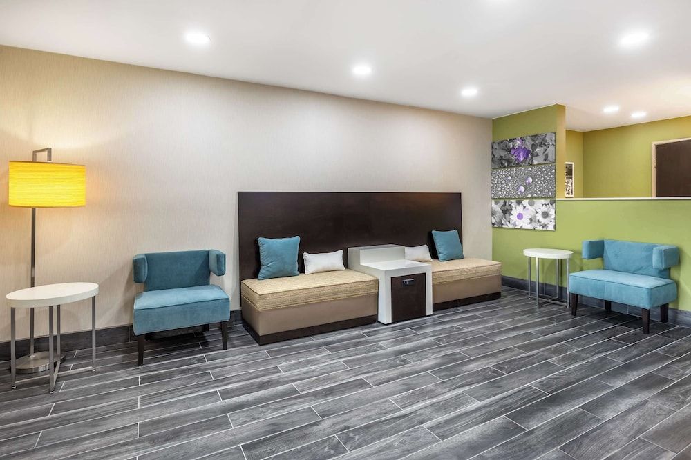 Sleep Inn & Suites Salina I-135 3