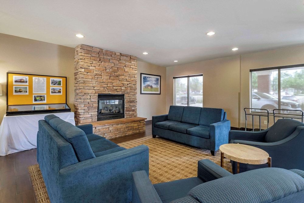 Comfort Suites Coralville I-80 3