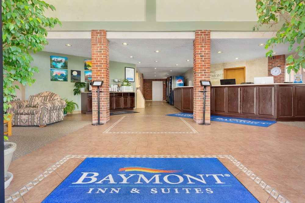 Baymont by Wyndham Cortez 3