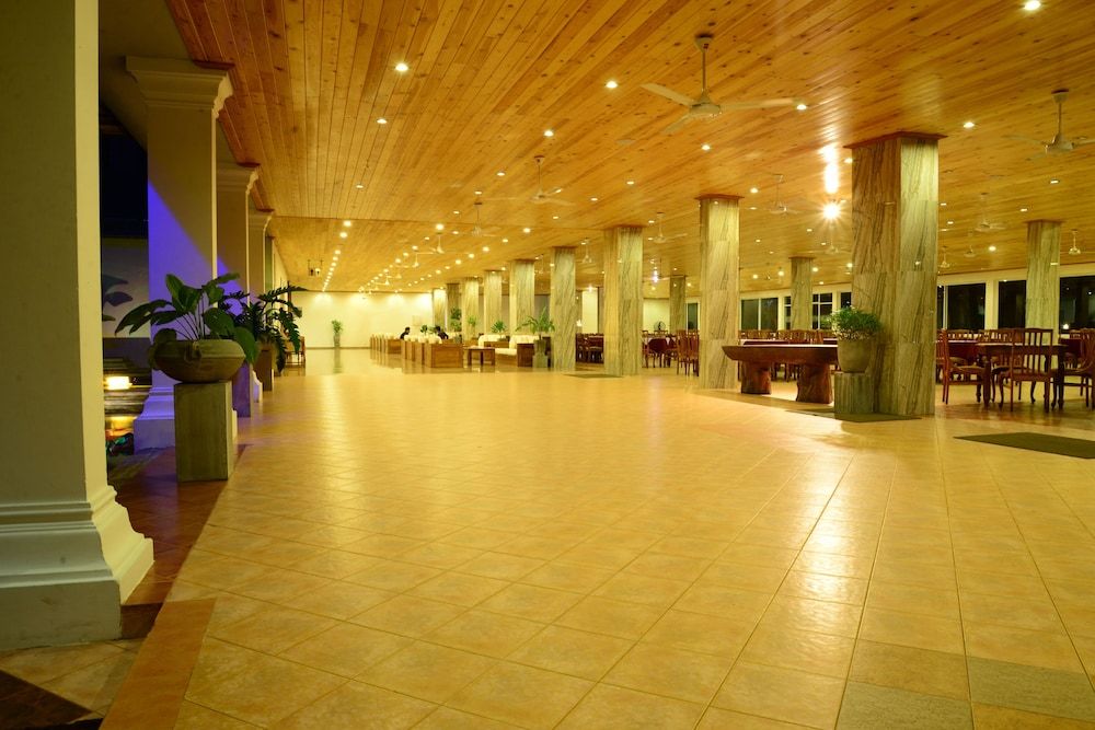 Hotel Sudu Araliya 2