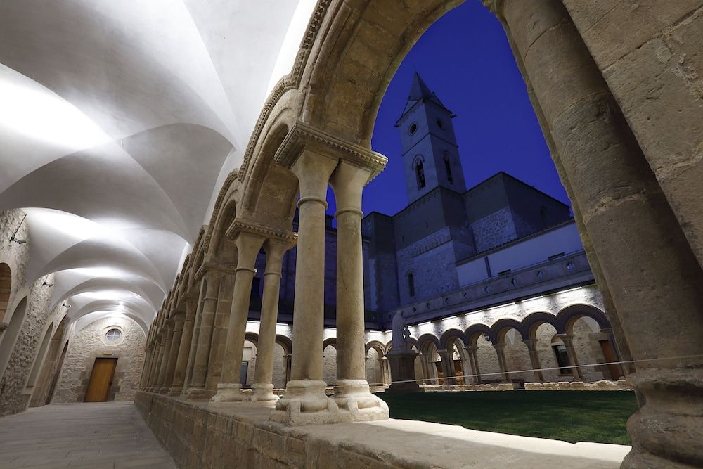 Monestir de les Avellanes 3 estrelas em Os de Balaguer