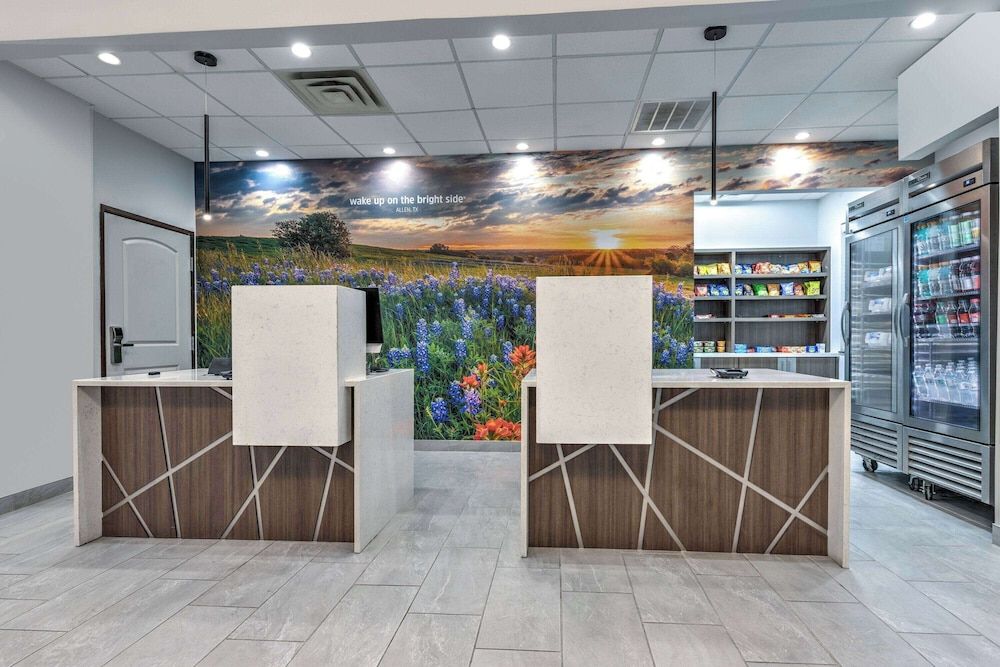 La Quinta Inn & Suites by Wyndham Allen at The Village 2