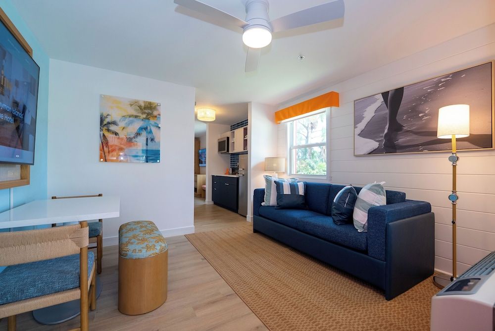 The Sunshine Hotel and Suites 4 étoiles à George Town