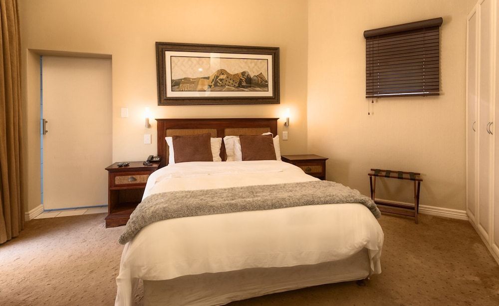 Burning Shore Hotel 2