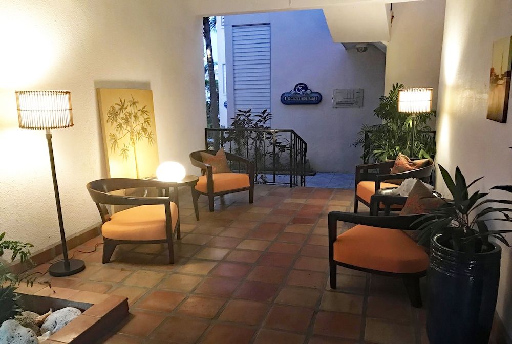 Sand Castle on the Beach - Adults Only 2