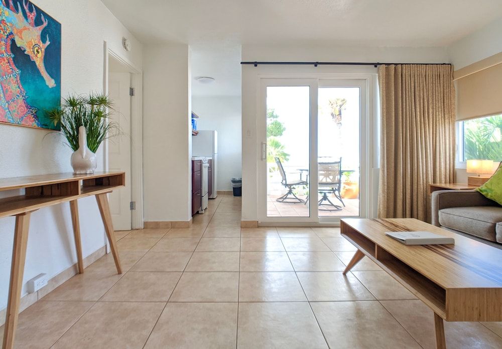 Sand Castle on the Beach - Adults Only 3