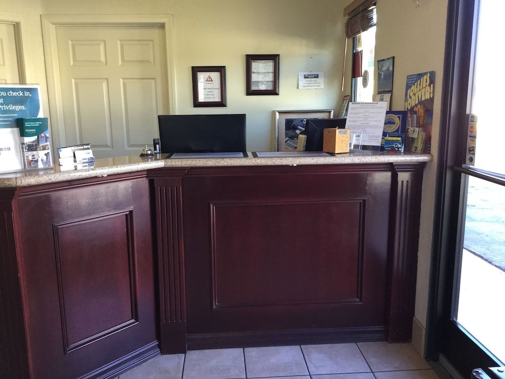 Rodeway Inn Beaumont 1-10 3