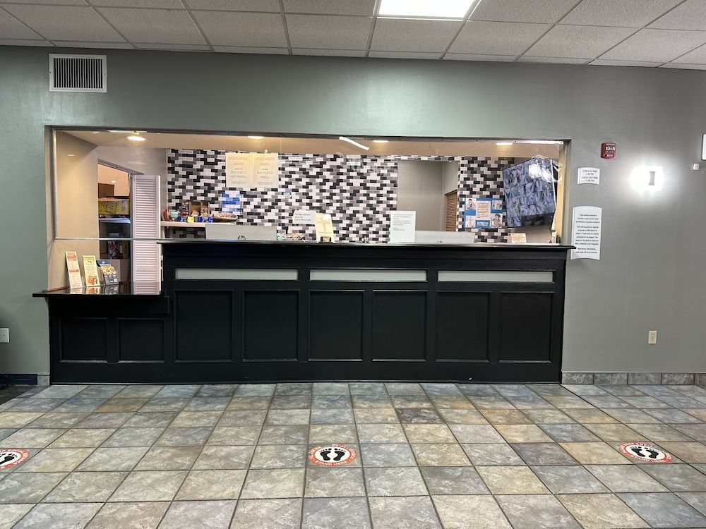 Wilkes-Barre Inn and Suites 2